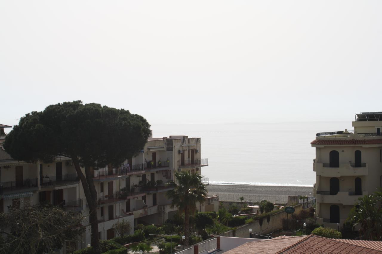 Residence Villa Candida Giardini Naxos Exterior photo